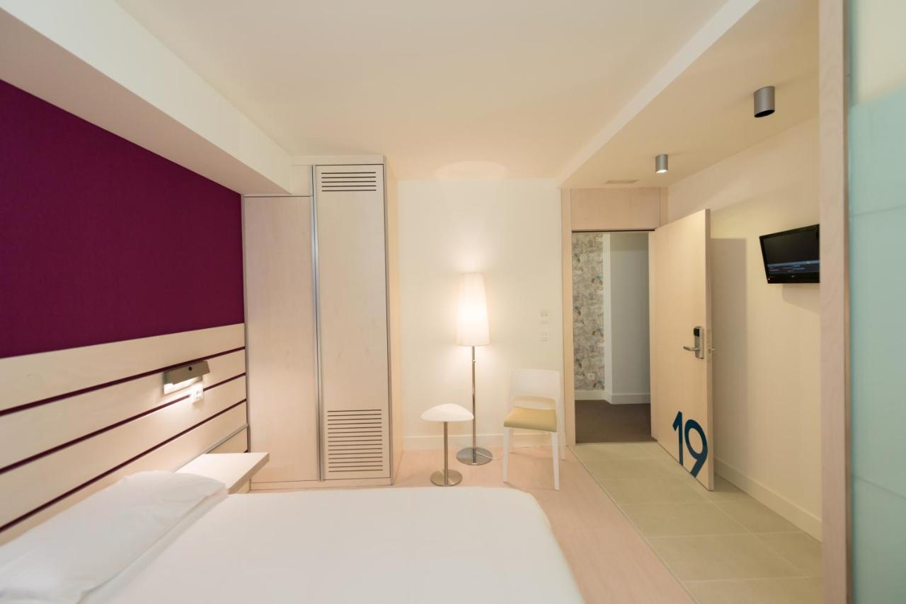Hotel Boreal Viento Norte Burgos Ngoại thất bức ảnh